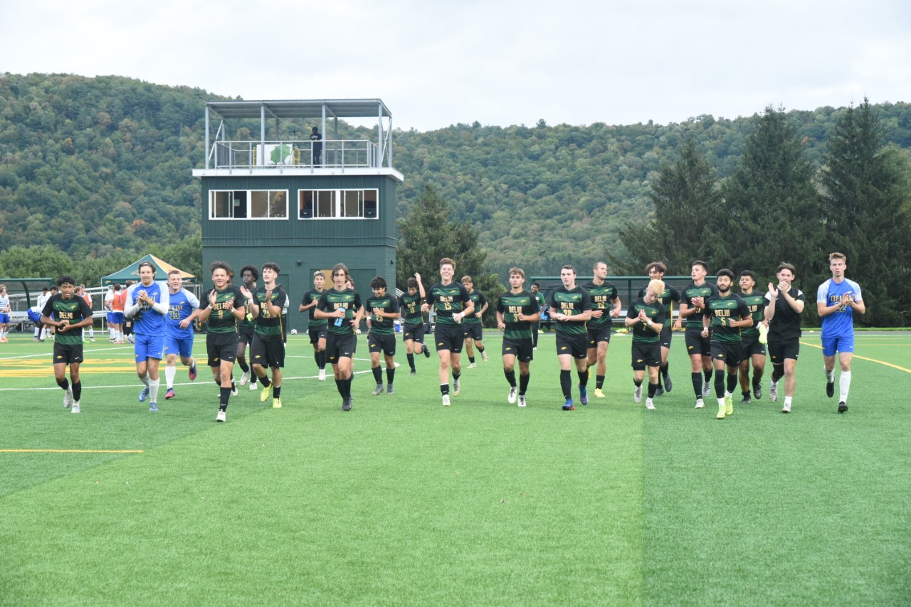 Men's Soccer Ends Road Trip with a 2-1 Conference Win over UMPI