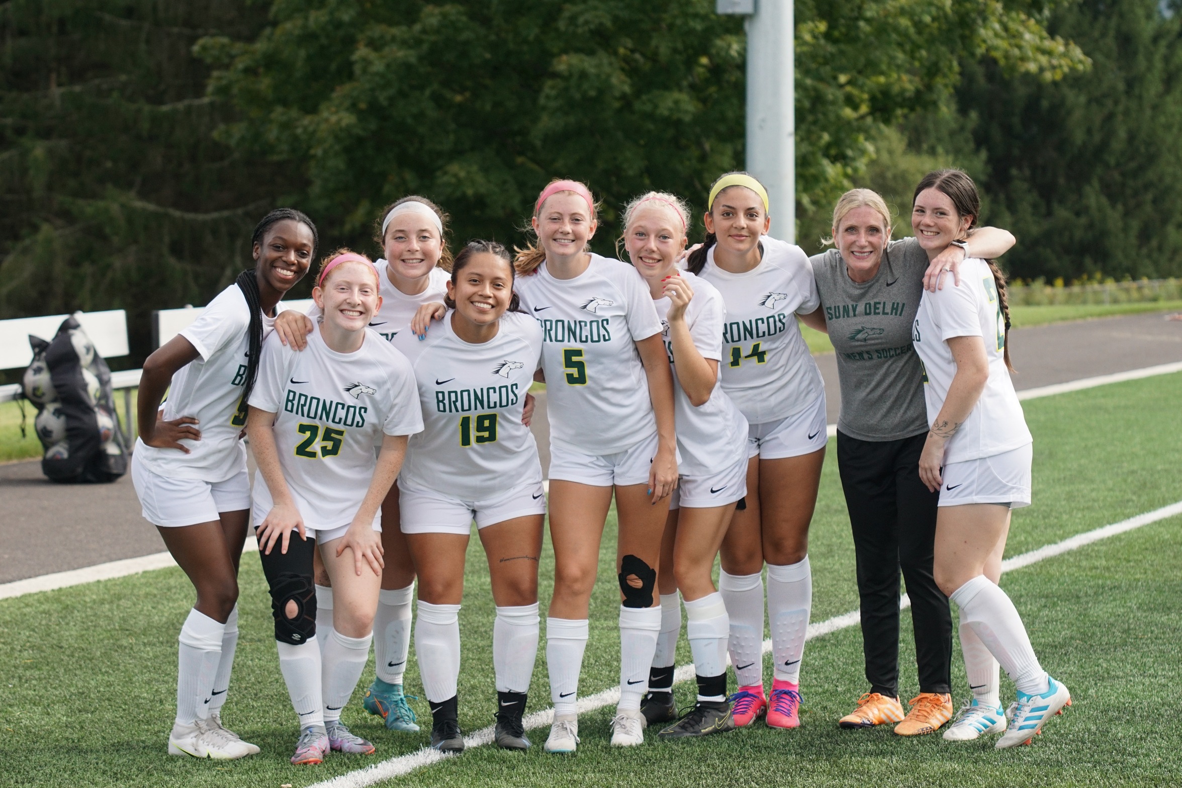Women's Soccer add four more goals in home win over Maritime (N.Y.)