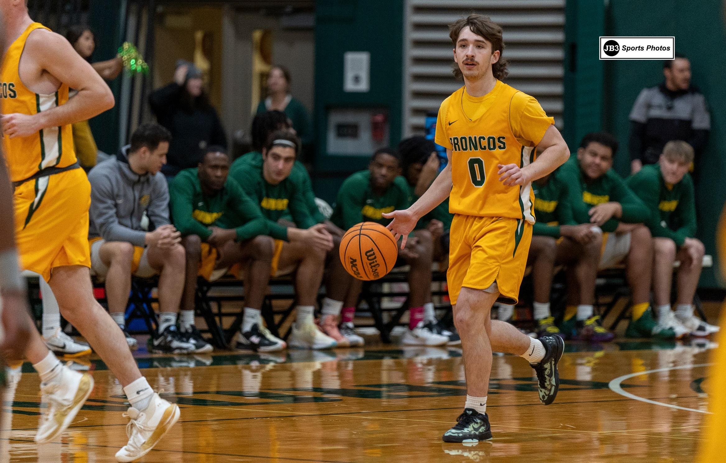 Men’s Basketball Moves to 7-0 at Home after Big 92-79 Win over Hartwick