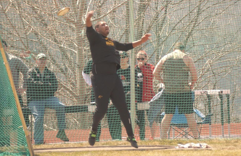 Holliday Sets Record in Discus, Tallies Three of Delhi's Nine Wins at Bronco Classic
