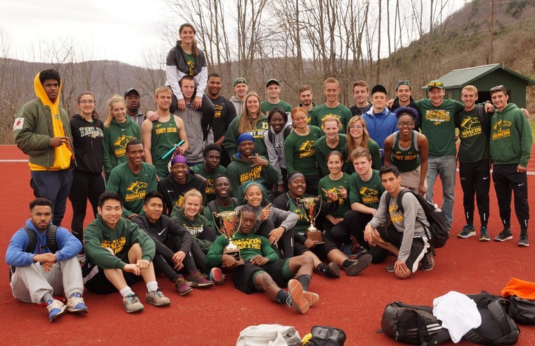 Men and Women Again Sweep USCAA National Invite