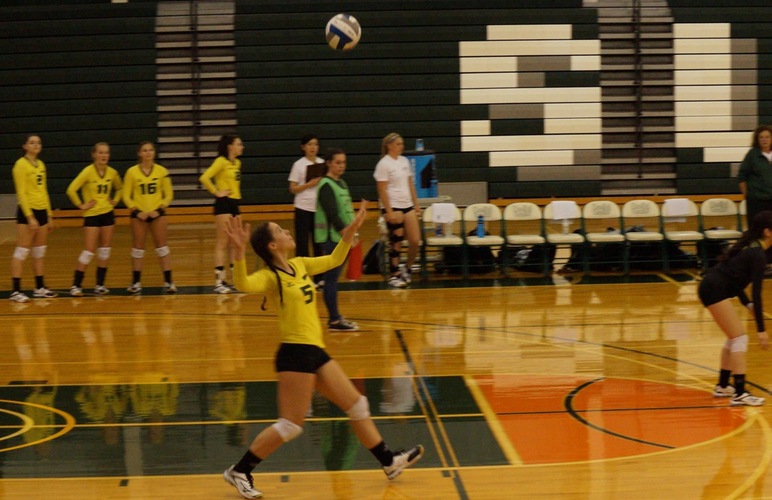 Broncos Fall to Southern Vermont in Four Sets