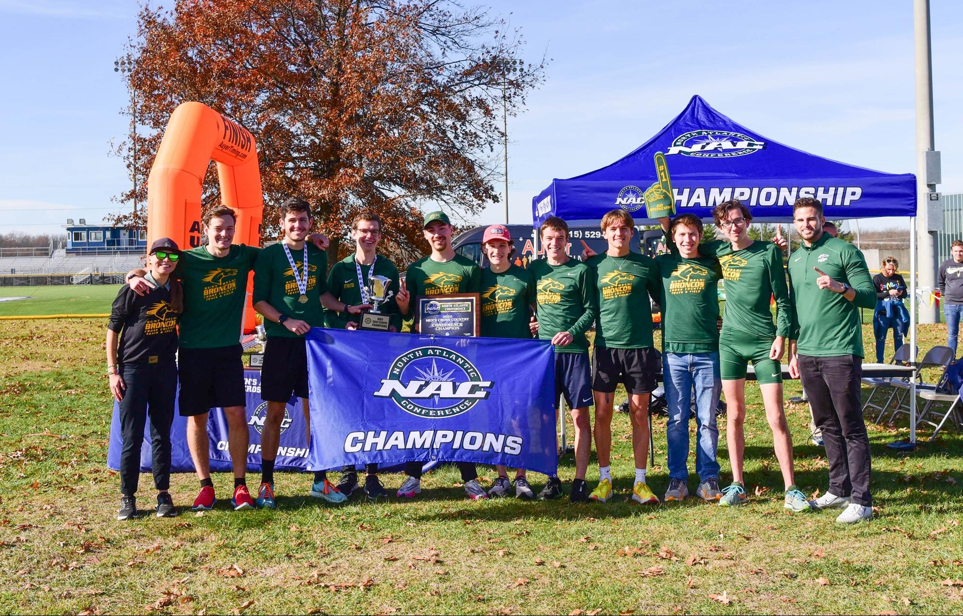 Men's Cross Country Wins NAC Championship with Women placing Second by One Point