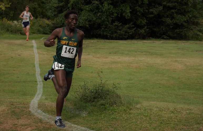 Abshir Yerow leads men at Oneonta