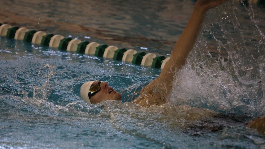 Taylor Filipowski during a backstroke race.