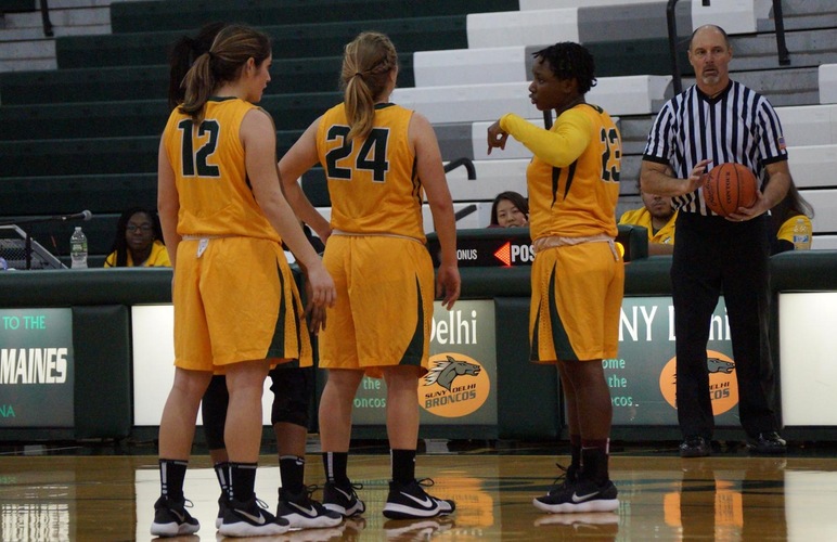 Women Ninth in Newest USCAA Coaches' Poll